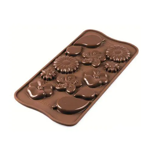 Silikonová forma na čokoládu Choco Garden zahrada 12 bonbonů