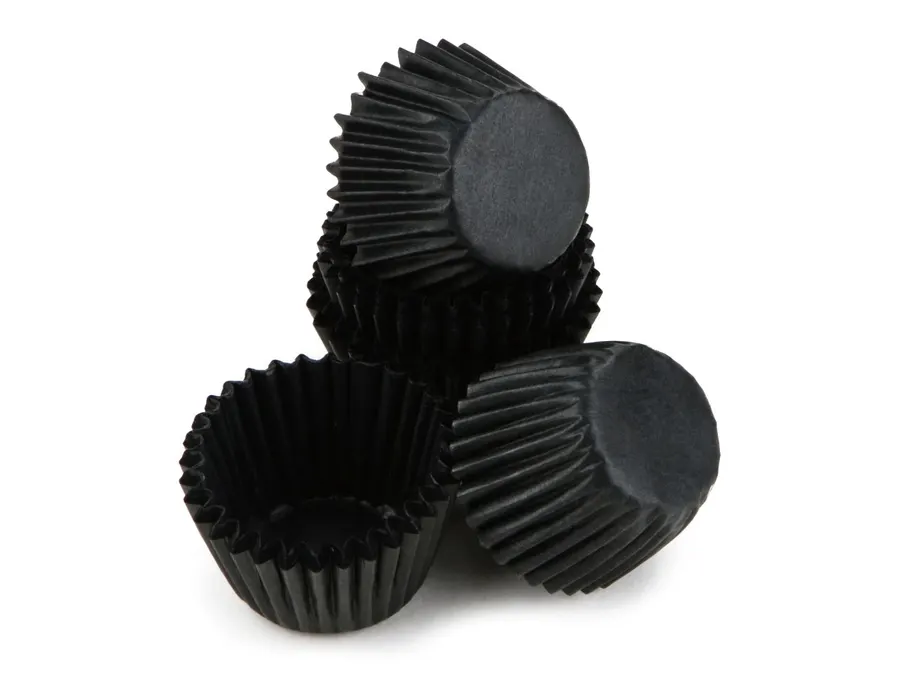 Černé mini košíčky na pralinky Cake Masters
