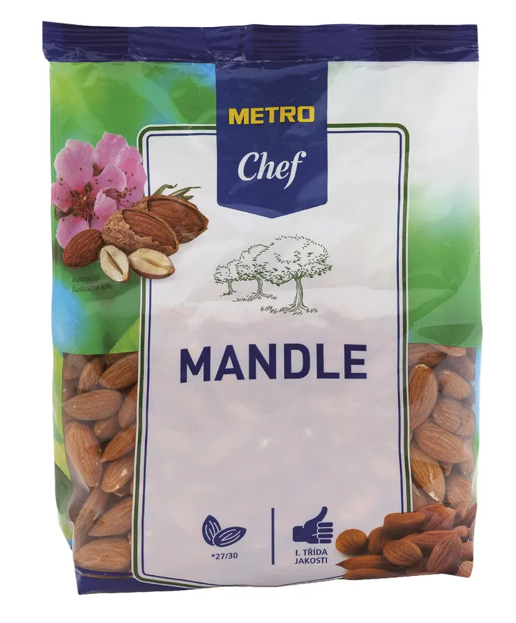 Balení celých jader mandlí METRO Chef 500 g